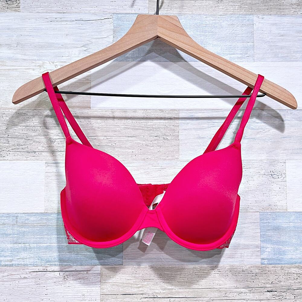 Victorias Secret Wear Everywhere T Shirt Bra Red Glitter Band Lightly Lined 32D